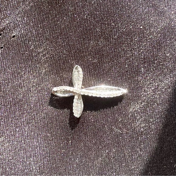 10K Gold and Diamond Cross Pendant - Picture 4 of 7